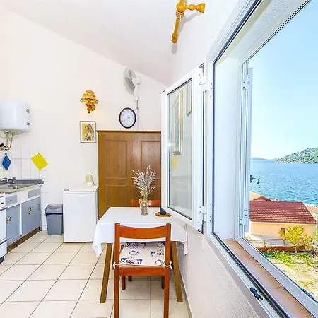 Pera Apartment *
