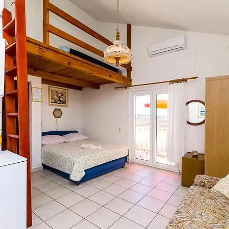 Apartment Pera *